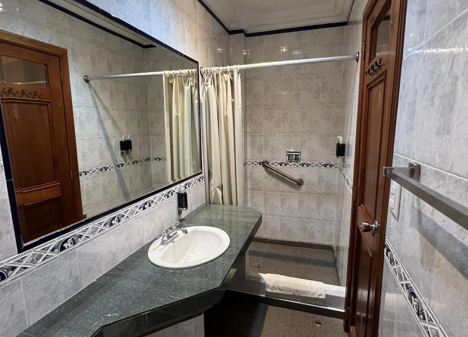 Kintu Plaza Hospedaje Cuenca Ekvador